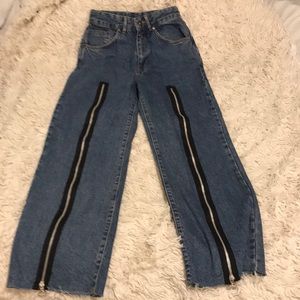 Zipped Jeans